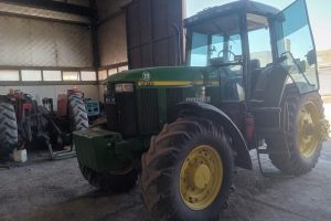 Tractor John Deere 7810