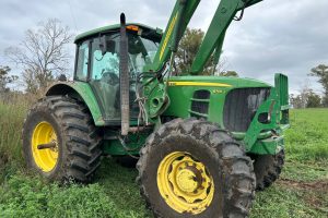 Tractor John Deere 6145J
