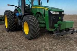 Tractor John Deere 8310R