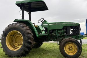 Tractor John Deere 5605