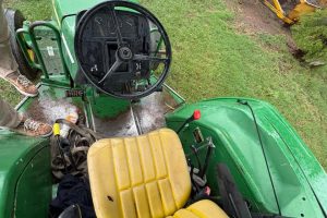 Tractor John Deere 5605